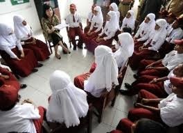 Strategi Pemasaran Jasa Pendidikan Dalam Meningkatkan Loyalitas Pelanggan