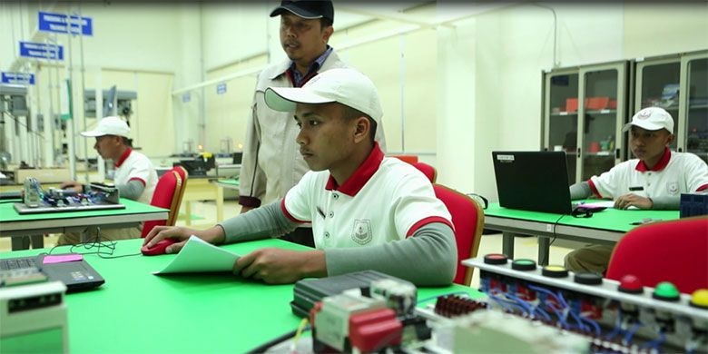 Upaya Menciptakan Generasi Muda untuk Menghadapi Persaingan Global